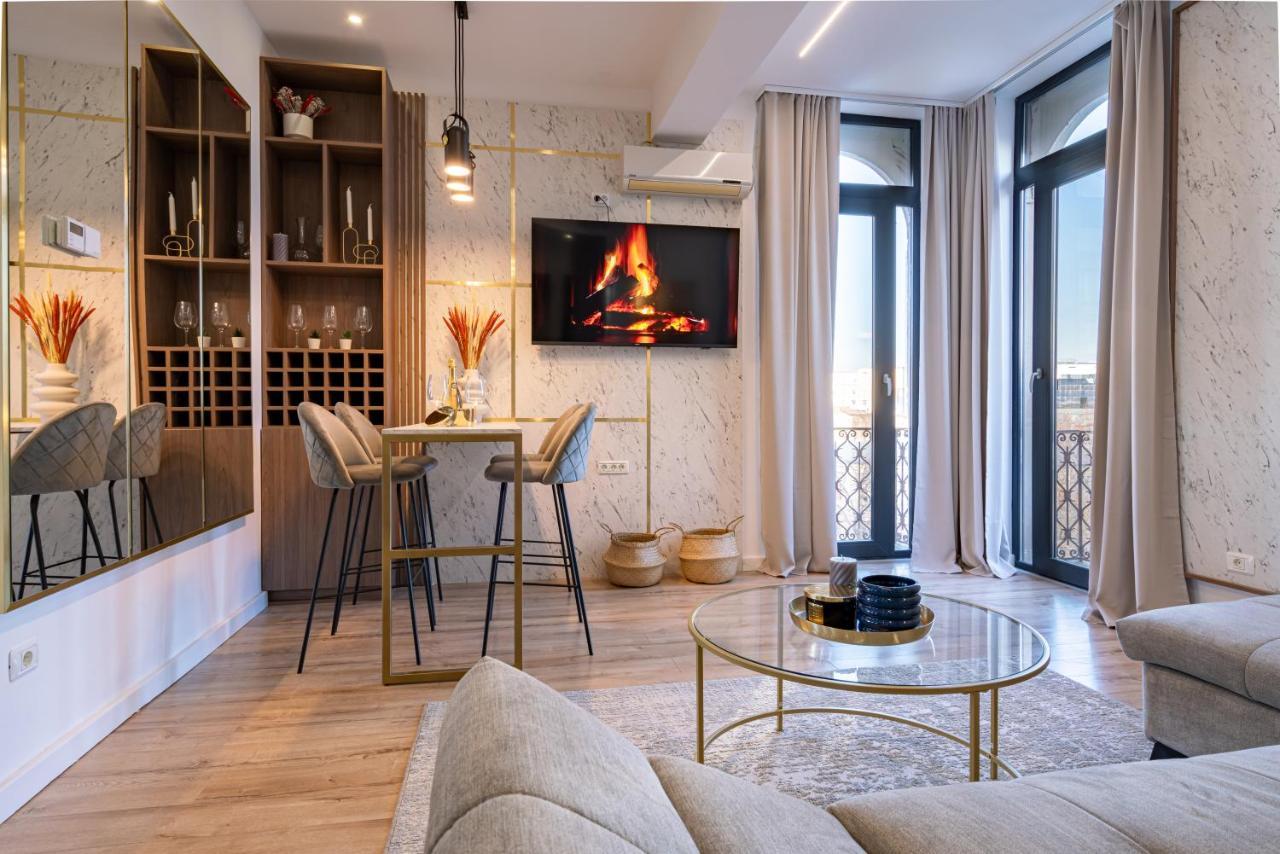 Appartement Golden View - Breathtaking Location In Bucarest Extérieur photo