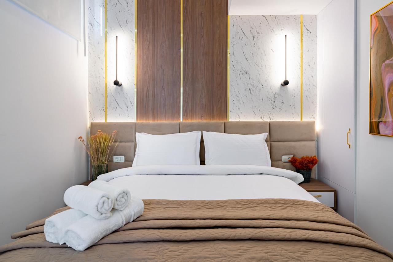 Appartement Golden View - Breathtaking Location In Bucarest Extérieur photo