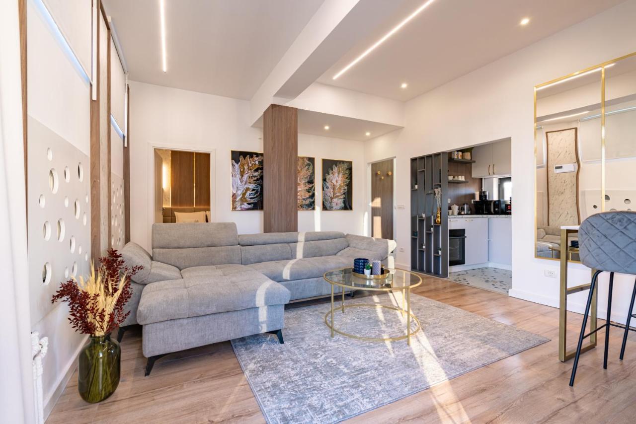 Appartement Golden View - Breathtaking Location In Bucarest Extérieur photo