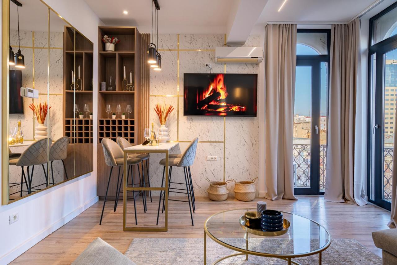Appartement Golden View - Breathtaking Location In Bucarest Extérieur photo