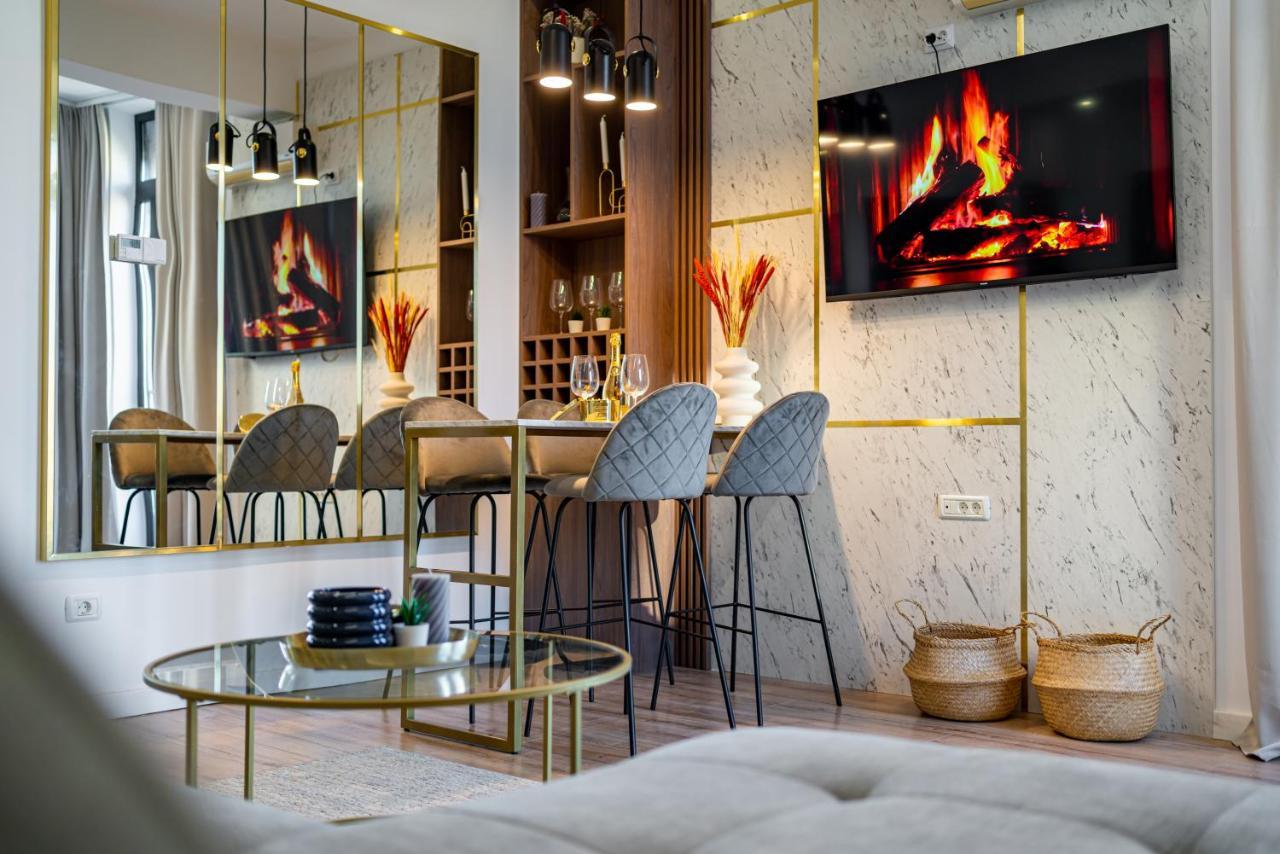 Appartement Golden View - Breathtaking Location In Bucarest Extérieur photo